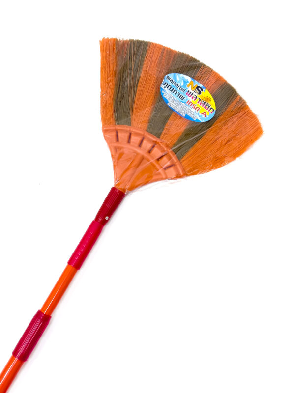 ไม้กวาดหยากไย่ 3 ตอน